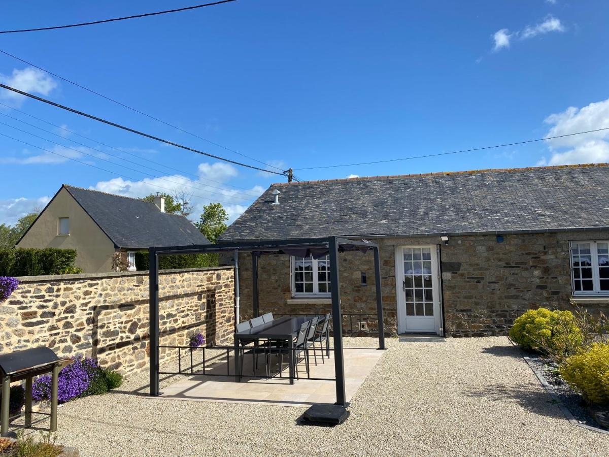 Holiday home La Croix La Grise *